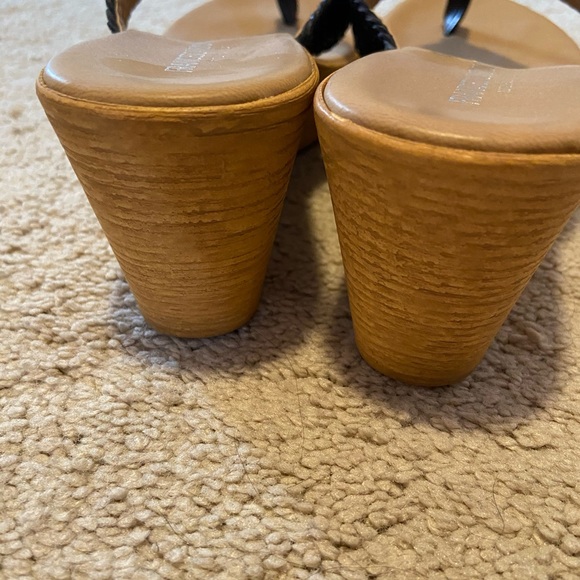 Francesca Biondi wedges size 6M - Picture 6 of 7